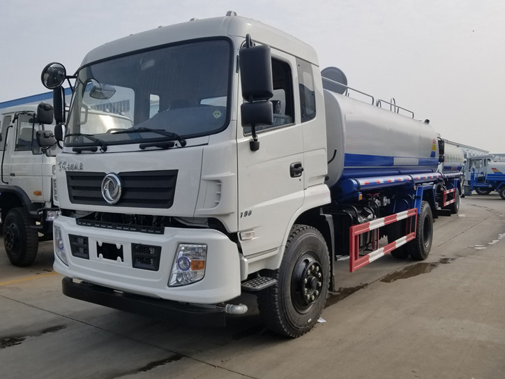 東風神宇15噸灑水車